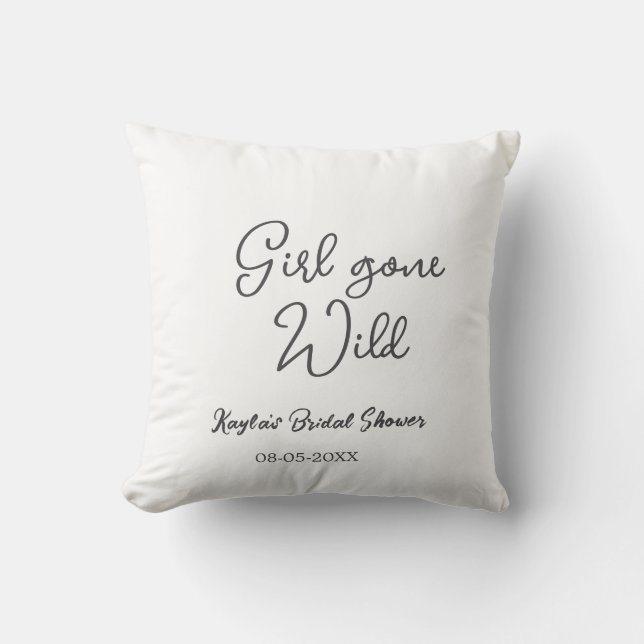 Girl gone wild bridal shower name date simple mini kudde (Framsida)
