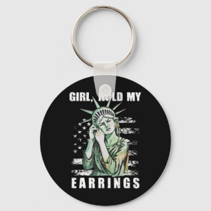 Girl hold my Earrings Statue Subtle ResistTrump H Nyckelring