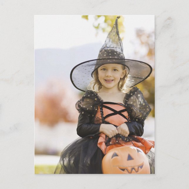 Girl in Halloween costume Vykort (Framsida)