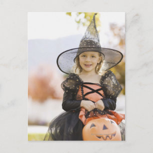 Girl in Halloween costume Vykort