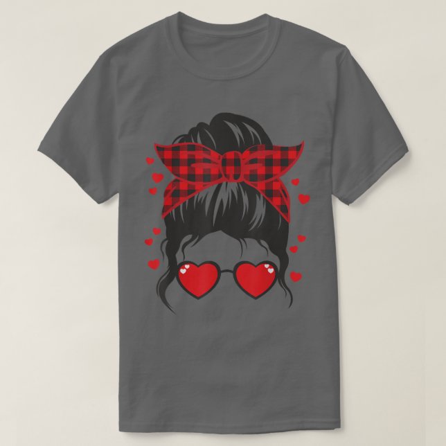 Girl Messy Bun Buffalo Red Play Heart-Valentineser T Shirt (Design framsida)