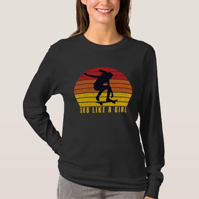 Girl Power female skateboarder Sk8 like a girl ska T Shirt (Framsida)