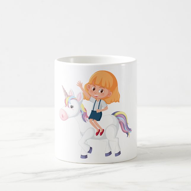 Girl Riding A Unicorn Kaffemugg (Skapare uppladdad)