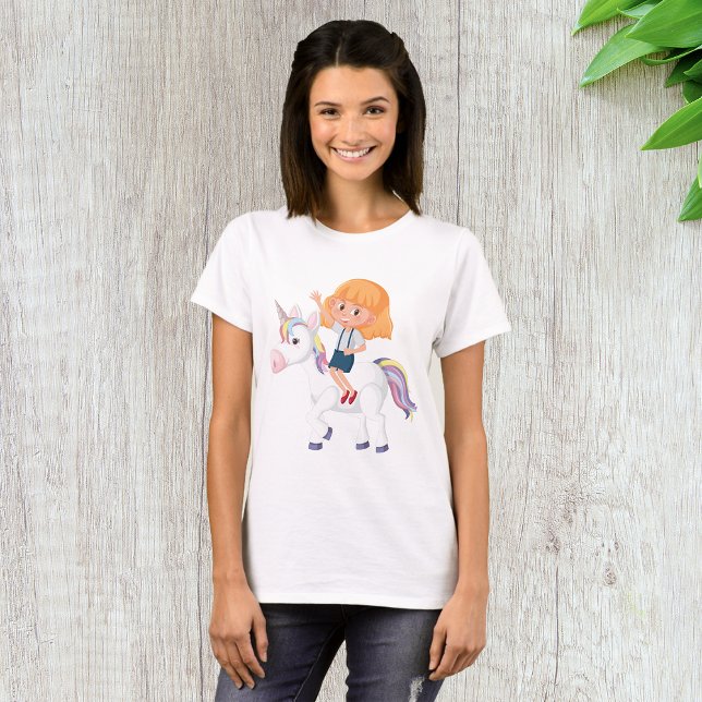 Girl Riding A Unicorn T Shirt (Skapare uppladdad)