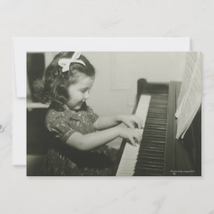 Girl Spela Piano