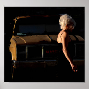 Girl Walking by Old GMC Lastbil Poster