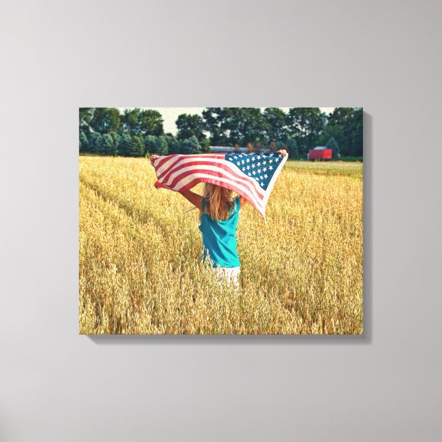 Girl with American Flagga Canvastryck (Framsida)