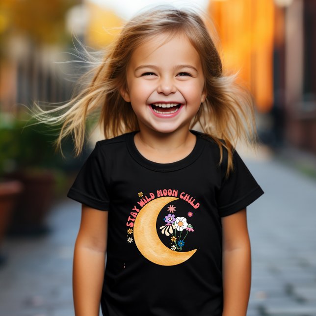 Girls Boho Retro "Måne Child" Basic T-Shirt (Skapare uppladdad)