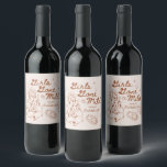 Girls Borta etiketter för Mild Bachelorette Vin<br><div class="desc">Lägg till de här matchande vin-etiketterna till din bachelorette-partikettsdekanter. Våra Borta Flickor Mild-samlingar är perfekt för pajamaliknande möhippor, spa-dagar, självbetjänande firande och flickors helg getaways. Med en handdragen kvinna i en handdukkaffe tillför den här snyggten ett fredligt, lekfullt sätt att se på ditt evenemang. Oavsett om du slungar i rån...</div>