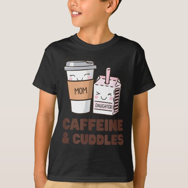 Girls Caffeine &amp; Cuddles Twinning Coffee Juice T Shirt (Framsida)