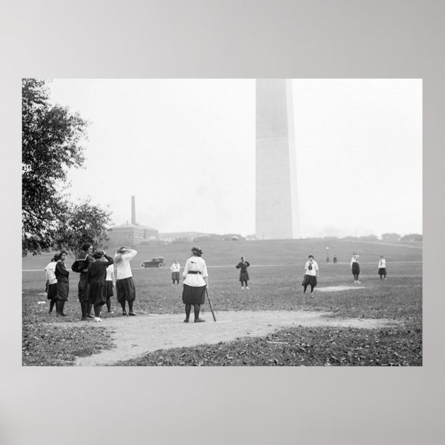 Girls Softball, 1919 Poster (Framsidan)
