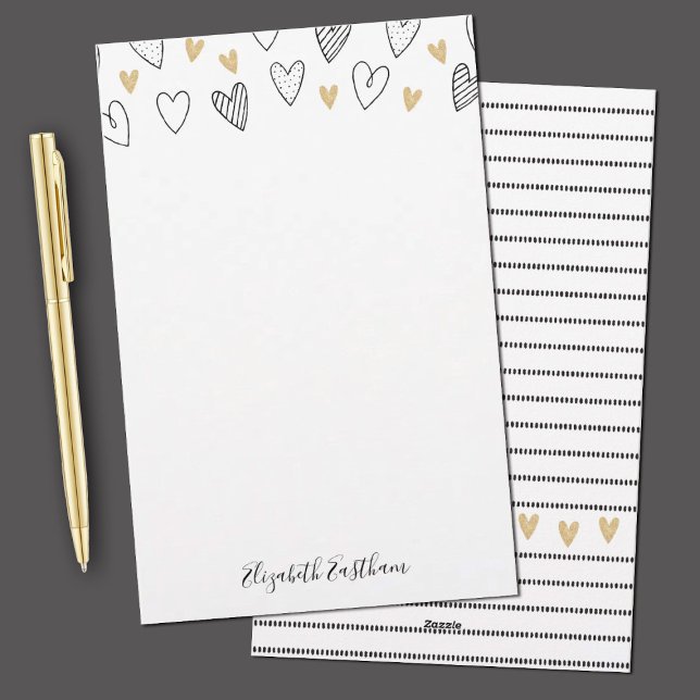 Girly Black Guld Heart Feminine-skript Brevpapper (Elegant gold and black hearts and stripes stationery paper. Personalize it with your name.)
