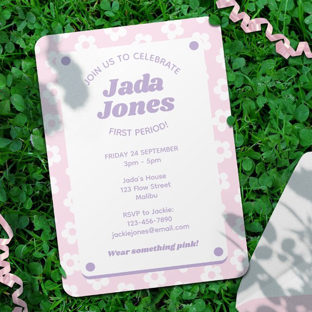 Girly Cute Pastel Rosa Flowers First Period Party Inbjudningar (In Situ on clover field)
