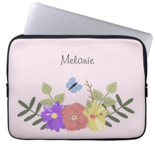 Girly Flowers och Butterfly Pastel Rosa Namn Laptop Fodral