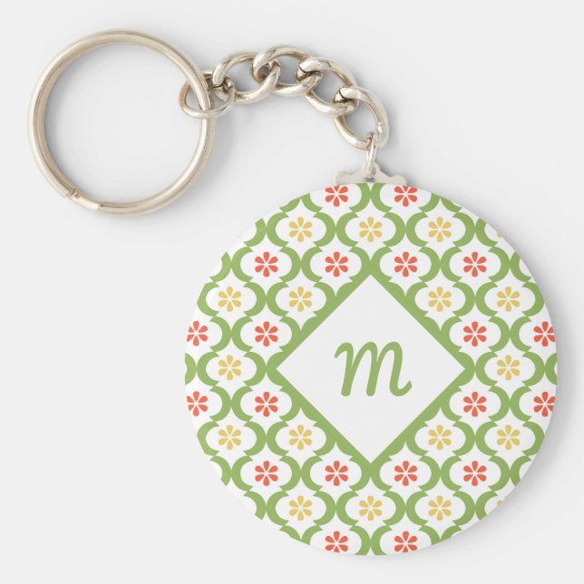 Girly Grönt Quatrefoil Cute Daisys and Monogram Nyckelring (Framsidan)