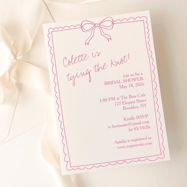 Girly Hand plockade Bow Elegant Rosa Möhippa Inbjudningar (A romantic, timeless pink bridal shower invitation with a delicate bow and chic scalloped border.)
