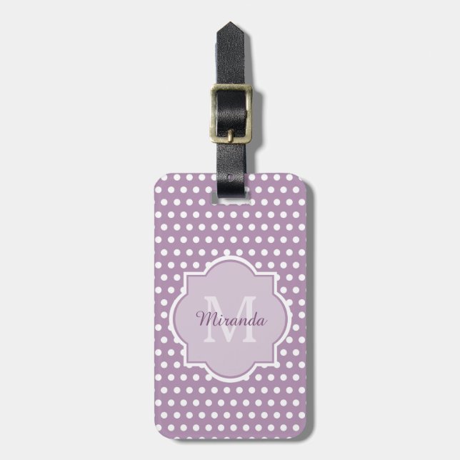 Girly Lavender Lila Polka dots Monogram och Namn Bagagebricka (Vertikal Framsida)