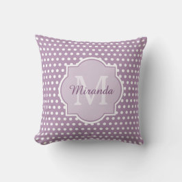 Girly Lavender Lila Polka dots Monogram och Namn Kudde