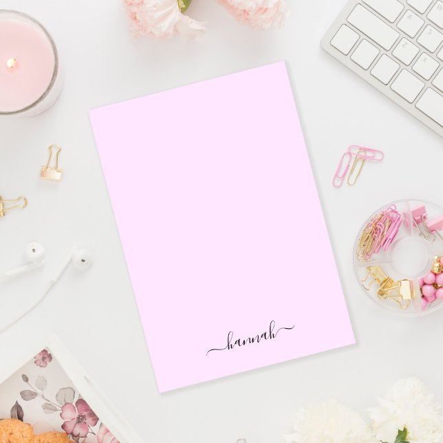 Girly Lila Monogram Modern Script Personlig Post-it Block (Skapare uppladdad)