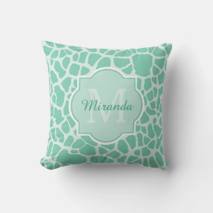 Girly Mint Grönt Giraffe Print Monogram och Namn Kudde