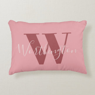 Girly Monogram and Name pink blush red Prydnadskudde