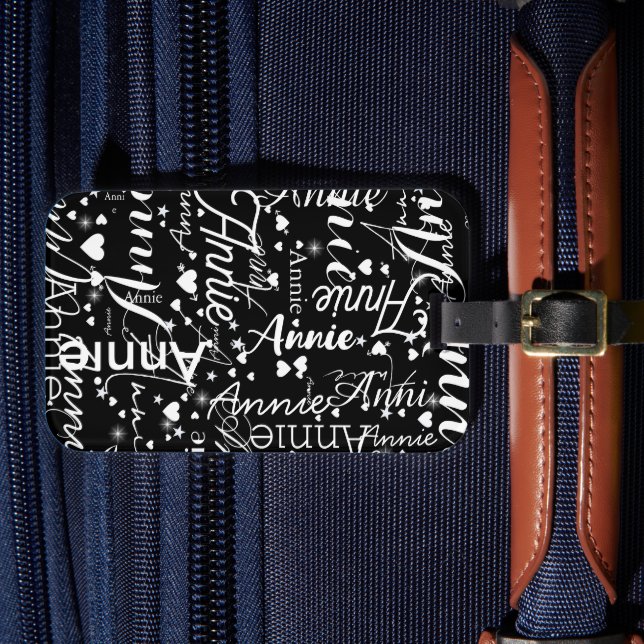 Girly Namn Hearts and Stars Black and White Bagagebricka (Framsida Insitu 4)