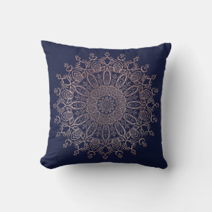 Girly Navy Blue och Ro Guld Mandala Boho Kudde