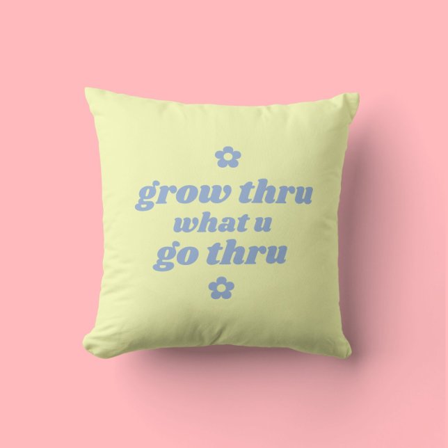 Girly Pastel Gult Cute Retro Growth Slogan Kudde (Skapare uppladdad)