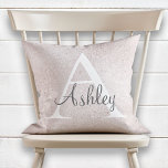 Girly Pearl Gnistra Monogram Namn Kudde<br><div class="desc">Elegant Girly Pearl Sequin Gnistra Monogram Namn Pillow. Den här söta, giftiga kudden kan anpassas med ditt första och första namn. Du kan ändra färg i texten och teckensnittet stil om du vill anpassa designen ytterligare. Perfekt för en flickas sovrum! Vill du se den här designen på matchande artiklar? Kontakta...</div>