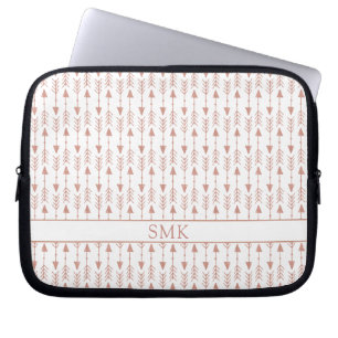 Girly Ro Gold Foil Tribal Arrows Monogram Laptop Fodral