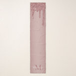 Girly Ro Guld Gnistra Glitter driver Monogram Sjal<br><div class="desc">Girly Ro Gnistra Glitter driver Monogram Scarf med mode faux  rosa/ro Guld guld droppar i glitter på chicens bakgrund med anpassningsbarnas monogram och namn. Kontakta oss på cedarandstring@gmail.com om du behöver hjälp med designen eller matchande produkter.</div>