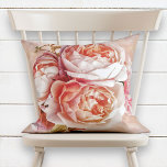 Girly Ro Peony Elegant Modern Watercolor Blommigt Kudde<br><div class="desc">Denna vackra  rosa ros-kuddedesign har en bukett av luminöst ro och ponnyer över en  rosa och blek blå vattenfärgsbakgrund. Perfekt för salon,  flickors sovrum,  feminininaccent för din favoritstol,  eller var du än känner att du behöver en romantisk,  feminin beröring! Copyright Anastasia Designer,  alla höger förbehållna.</div>