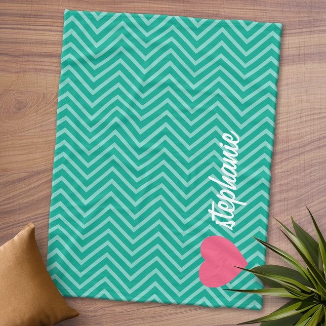 Girly Rosa Heart och Trendig Chevrons skript Namn Fleecefilt (Personalized Fleece Blanket - Add Photos and Text or Customize completely in advanced design area)