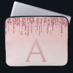 Girly Rosa ros Guld Glitter driver Monogram Laptop Fodral<br><div class="desc">Rosa - Ro Guld Faux-droppar (Drips) Glitter och Gnistra Elegant Monogram bärbar dator Fodral. Det här monogrammade fodral kan anpassas så att det omfattar ditt första och första namn.</div>