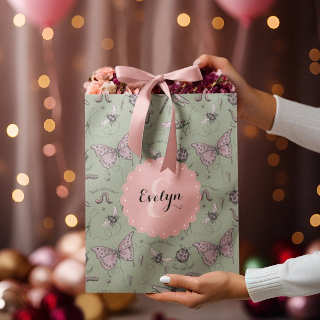 Girly  Rosa & Sage Sweet Little Critter Namn (Custom Name & Monogram hand-drawn girly insects. Ideal for Baby Showers, Birthdays, New Baby, Favors)