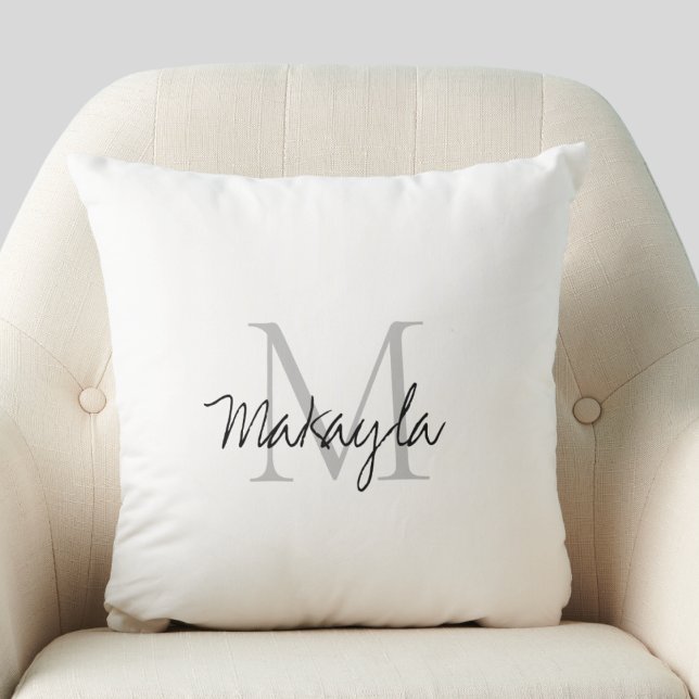 Girly Script Monogram Namn Kudde (Skapare uppladdad)