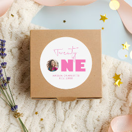 Girly Shock rosa Bold Typography 21 Birthday Party Runt Klistermärke