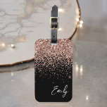 Girly svart roséguld rodnad rosa glittermonogram bagagebricka<br><div class="desc">Svart och Girly roséguld - rodnad rosa glittrande glitter monogram namn bagage tag. Detta gör den perfekta söta 16-års födelsedag,  bröllop,  bröllopsgåva,  baby shower eller möhippa present för någon som reser i stil.</div>