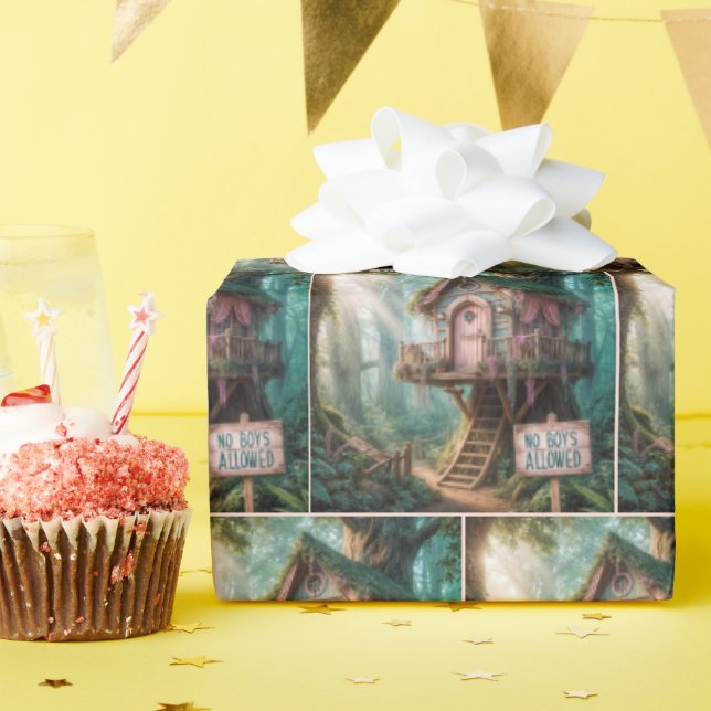 Girly Treehouse med en fin inloggning i skogen Presentpapper (Födelsedagsfest)