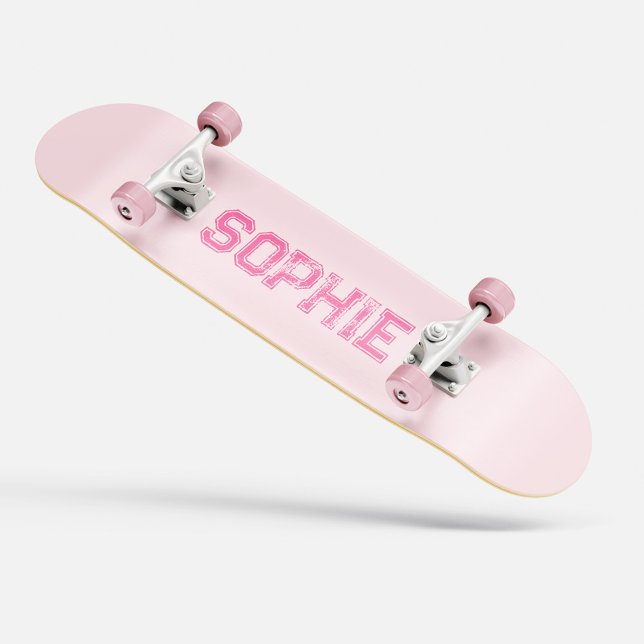 Girly Varsity Rosa Skateboard Personlig Namn (Girly Varsity Pink Skateboard Personalized Name)