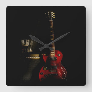 Gitarren och ampere tar tid på fyrkantig klocka