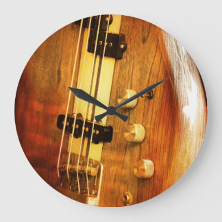 Gitarren tar tid på stor klocka