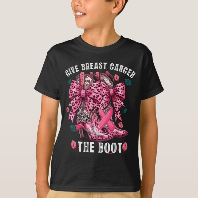 Give Breast Cancer The Boot Nk Cowgirl Western Tee (Framsida)