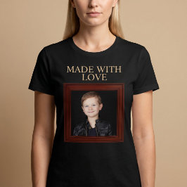GJORD MED KÄRLEK Personligt barnfoto T Shirt