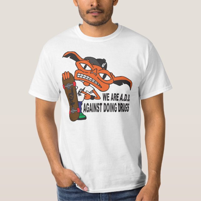 Gjort i ytterlighetT-tröja A.D.D. Tee Shirt (Framsida)