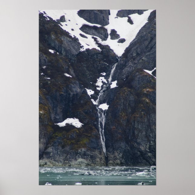 Glacier Bay Waterfall Poster 2 (Framsidan)