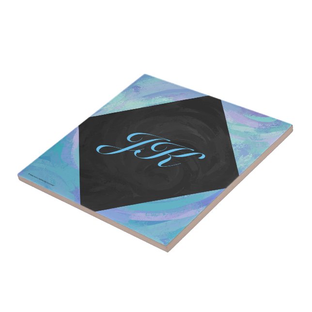 Glacier Blue Monogram Kakelplatta (Sidan)