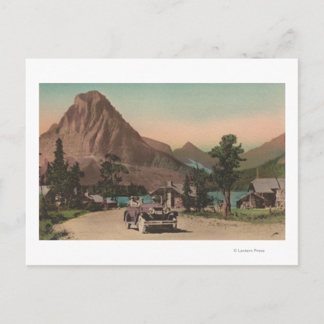 Glacier, MT - Utsikt över två chalet och Mt. Rockw Vykort (Framsida)