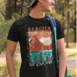 Glacier National Park Montana Vintage Distress T Shirt<br><div class="desc">Glacier Park-vektorteckningsdesign. Parken är ett vildmarksområde i Montanas Rocky mountains,  med glaciärdyna toppar och dalar som löper till Kanadas gräns.</div>