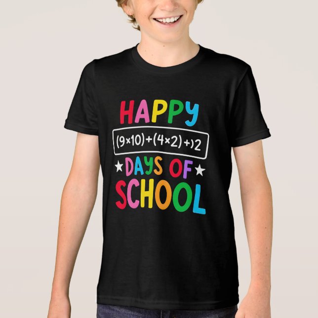 Glad 100 dagars skolgång – Rolig matematikdesign T Shirt (Framsida)